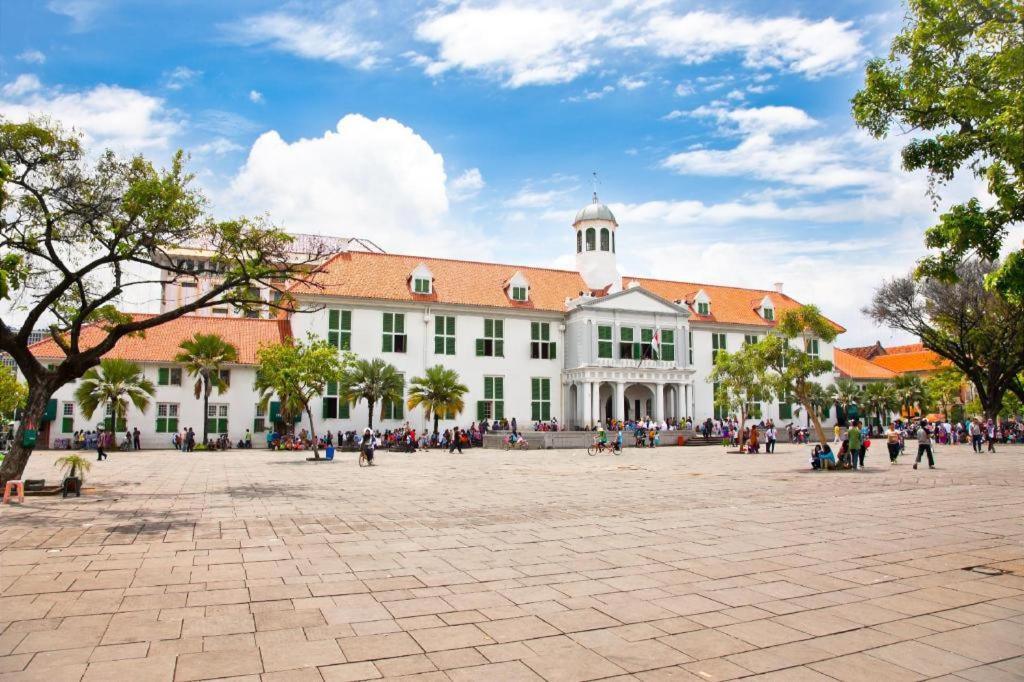 Amaris Hotel Mangga Besar Jacarta Exterior foto